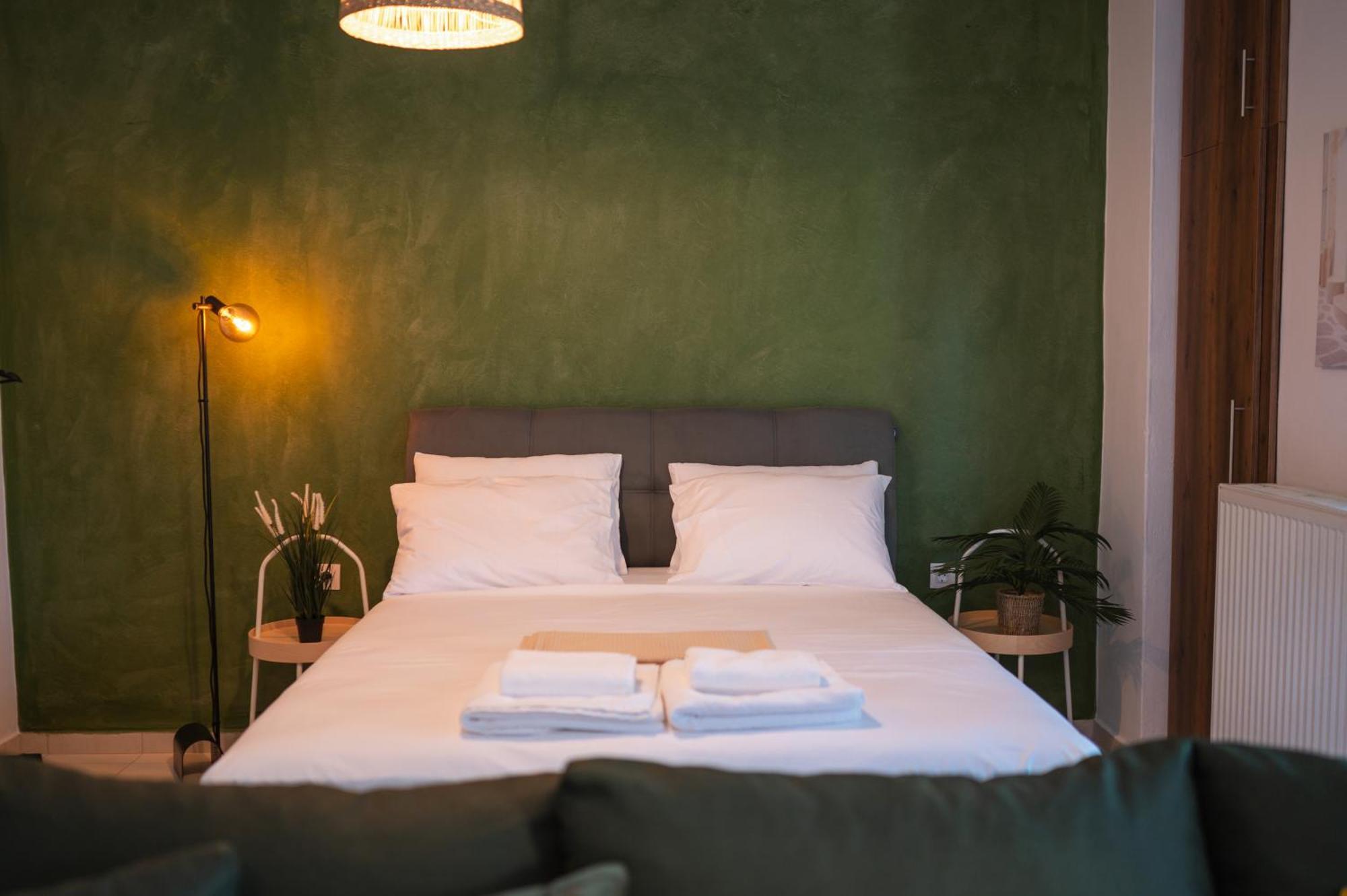 Ancient Forest Suite By Heeaven'S Hall Luxury Suites Alexandroupoli Exterior foto